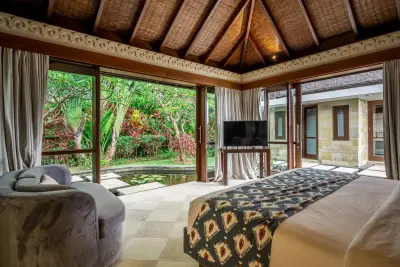 Forever-Pandawa-Luxury-6bed-Villa-Uluwatu-for-large-groups-16