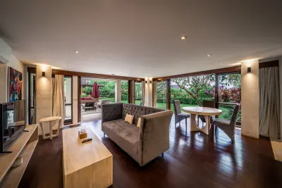 Forever-Pandawa-Luxury-6bed-Villa-Uluwatu-for-large-groups-37