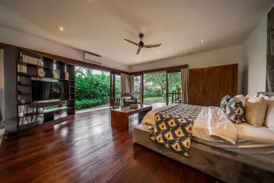 Forever-Pandawa-Luxury-6bed-Villa-Uluwatu-for-large-groups-32