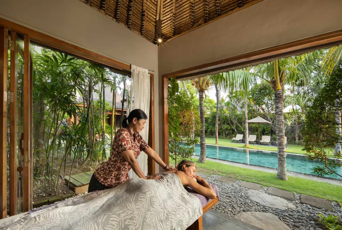 MASSAGE-ROOM-THE-SHAMBALA-LUXURY-VILLA-SEMINYAK-FOR-FAMILIES-4