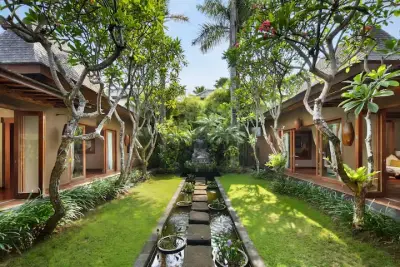 BACKGARDEN-2-THE-SHAMBALA-LUXURY-VILLA-SEMINYAK-FOR-FAMILIES-4