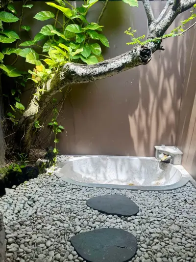 Bathroom-2-2-THE-SHAMBALA-LUXURY-VILLA-SEMINYAK-FOR-FAMILIES-4