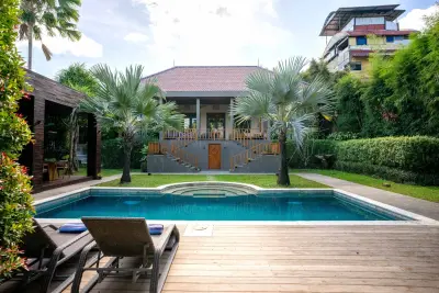 Pool-Daytime-6