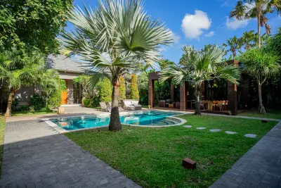 Pool-Daytime-3