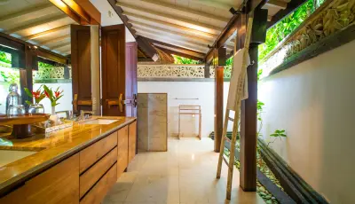 KAYU-MERAH-3BED-AKILEA-FAMILY-VILLAS-ULUWATU-9