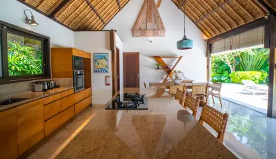 KAYU-MERAH-3BED-AKILEA-FAMILY-VILLAS-ULUWATU-15