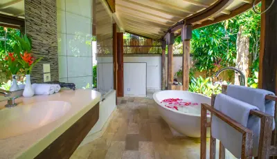 KAYU-MERAH-3BED-AKILEA-FAMILY-VILLAS-ULUWATU-36