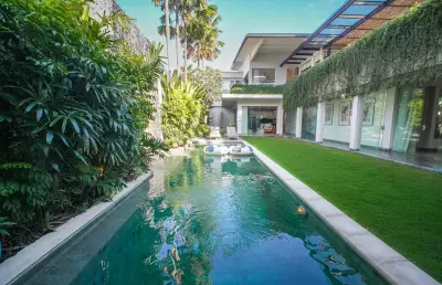 Pool-Desa-Berawa-Luxury-Villa-Canggu-8