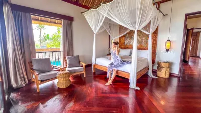 Bedroom-Luxury-Beachfront-Villa-Canggu-16