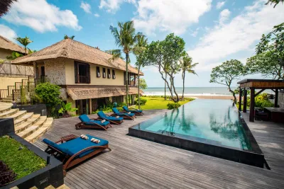 Pool-Luxury-Beachfront-Villa-Canggu-4