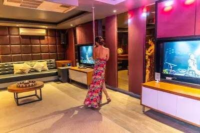 Entertainment-Luxury-Villa-Canggu-3-2