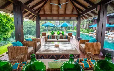 Main-pool-Ambalama-luxury-villa-5