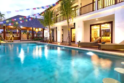 Tara-7bedrooms-luxury-villa-for-large-groups-Canggu-1