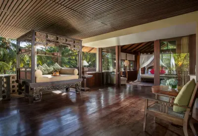 Large-Family-Villa-Bali-8-Bedroom-Sanur-14