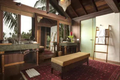 Large-Family-Villa-Bali-8-Bedroom-Sanur-30