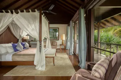 Large-Family-Villa-Bali-8-Bedroom-Sanur-42