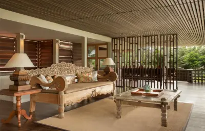 Large-Family-Villa-Bali-8-Bedroom-Sanur-36