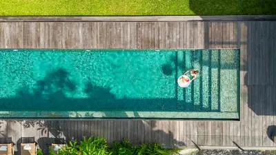Pool-Luxury-Villa-Tumbak-Bayuh-Canggu-12