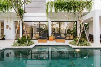 Modern-4bed-villa-Under-The-Sun-Berawa-Canggu-Bali-15