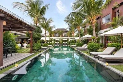 Pool-Anam-Luxury-Villas-Seminyak-Bali-5