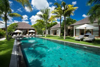 Pool-Luxury-Villa-Seminyak-4