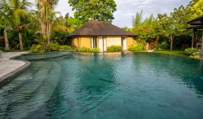 Markissa-3bed-Luxury-villa-for-families-Uluwatu-Bali-27