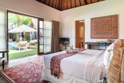 Luxury-Villa-Tiga-Puluh-7bed-centre-of-Seminyak-Bali-43