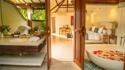 Markissa-3bed-Luxury-villa-for-families-Uluwatu-Bali-44