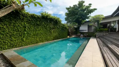 Pool-De-Prestigio-3bedroom-Luxury-Family-Villa-Canggu-10-1