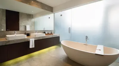 bathroom-De-Prestigio-3bedroom-Luxury-Family-Villa-Canggu-7-1