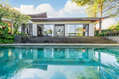 pool-De-Prestigio-3bedroom-Luxury-Family-Villa-Canggu-44-1