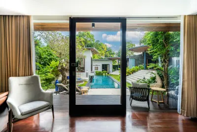 pool-De-Prestigio-6bedroom-Large-Family-Accommodation-Canggu-25-1