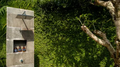 bathroom-De-Prestigio-3bedroom-Luxury-Family-Villa-Canggu-3-1