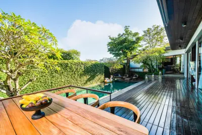 pool-De-Prestigio-3bedroom-Luxury-Family-Villa-Canggu-49-1