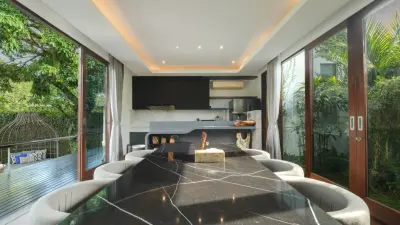 living-room-De-Prestigio-3bedroom-Luxury-Family-Villa-Canggu-7-1