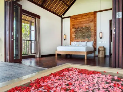 Bedrooms-Sound-of-the-Sea-Luxury-Beachfront-villa-21