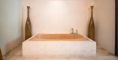 Bathroom-Luxury-Beachfront-Villa-Canggu-9